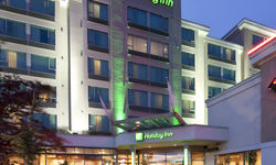 Holiday Inn Vancouver Airport